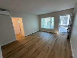 featured image of 267 W Elm Ave