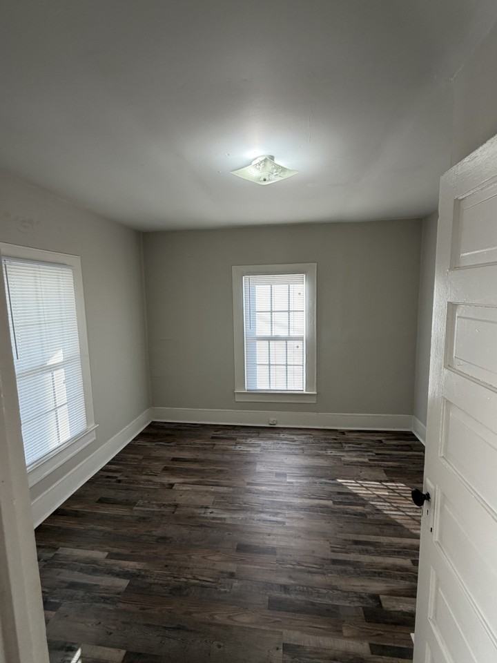 604 E Church St #1 - Photo 2 of 8