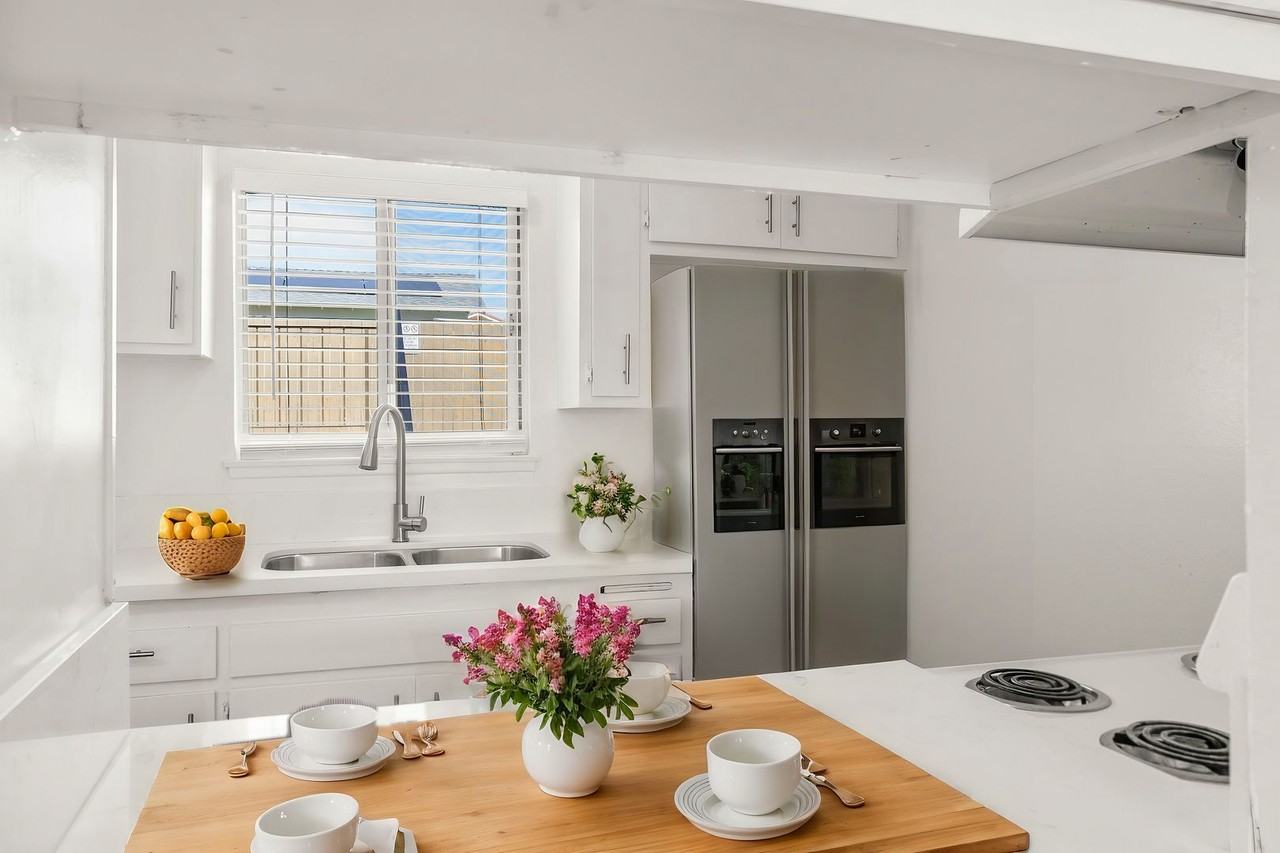 127 W Santa Barbara St #G - Photo 4 of 6