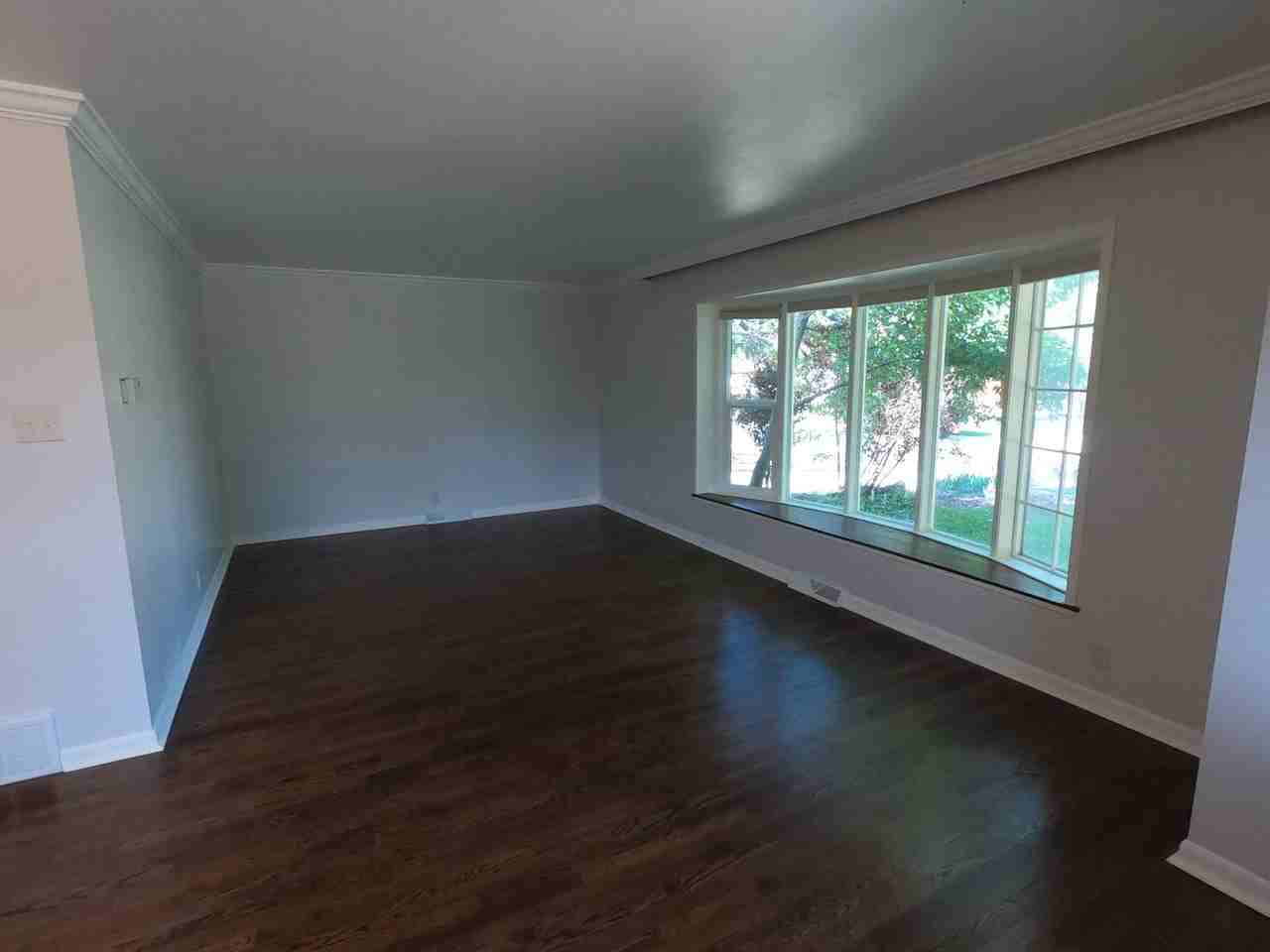 245 Garnet St - Photo 5 of 29