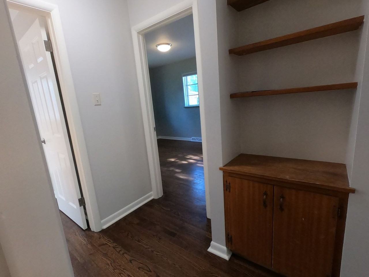 245 Garnet St - Photo 4 of 29