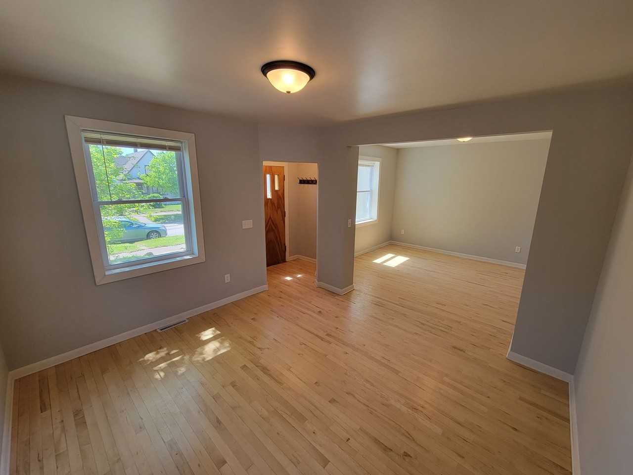 4007 W 5th St - Photo 3 of 18