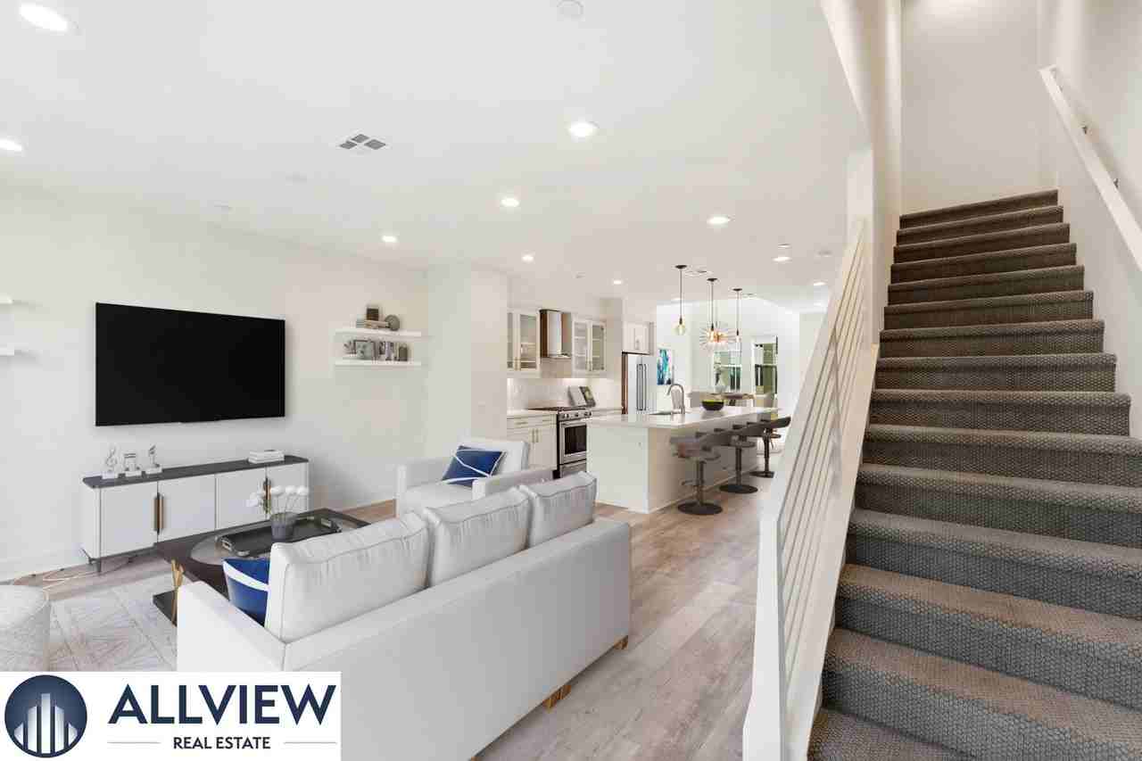 1669 Grand Vw - Photo 2 of 44