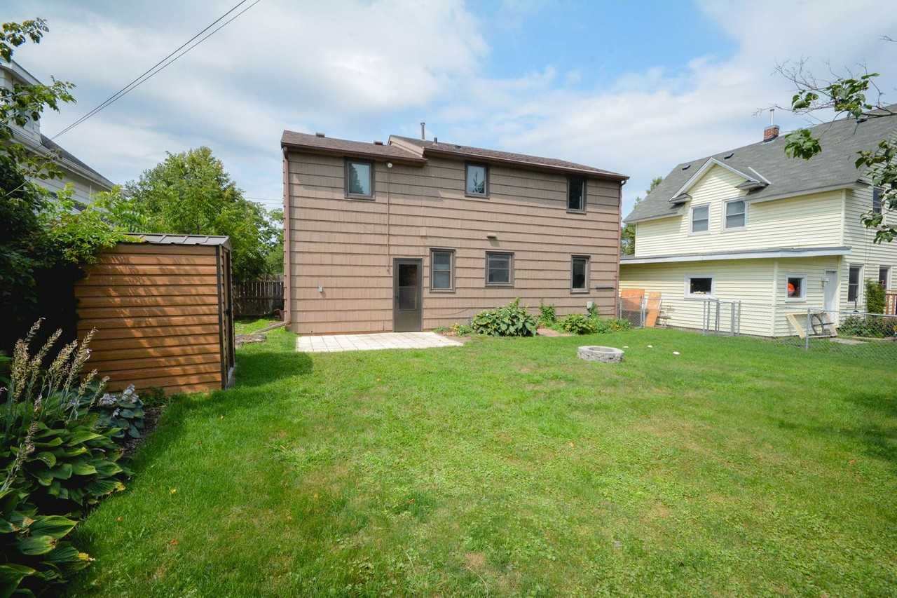 620 7th Ave Se - Photo 3 of 25