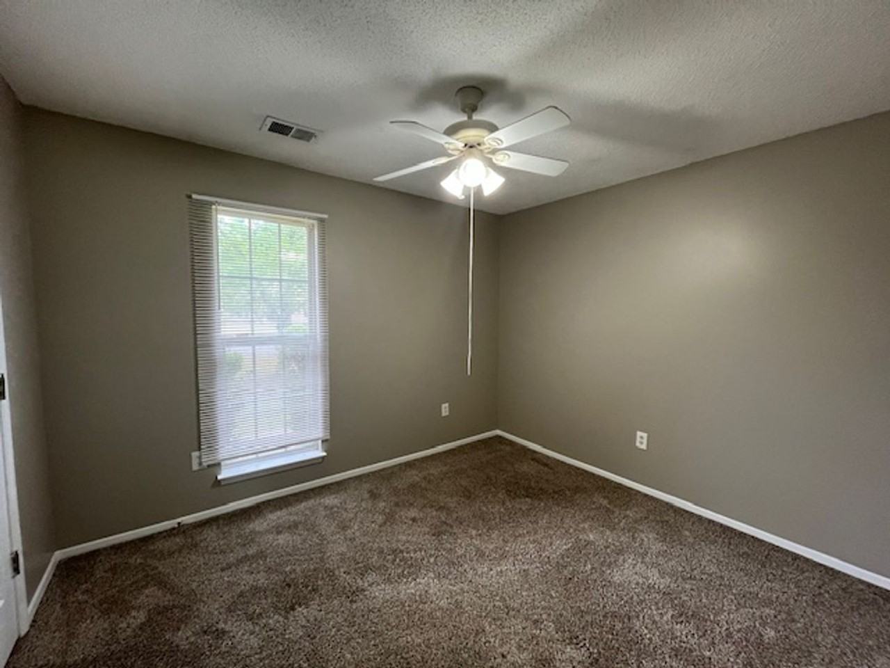 10464 Kristen Dr S - Photo 7 of 13