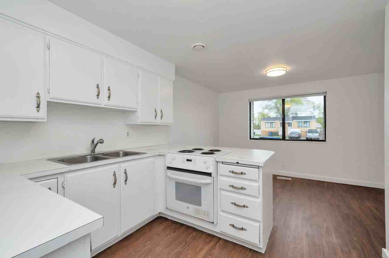 5643 W 3980 S - Photo 3 of 17
