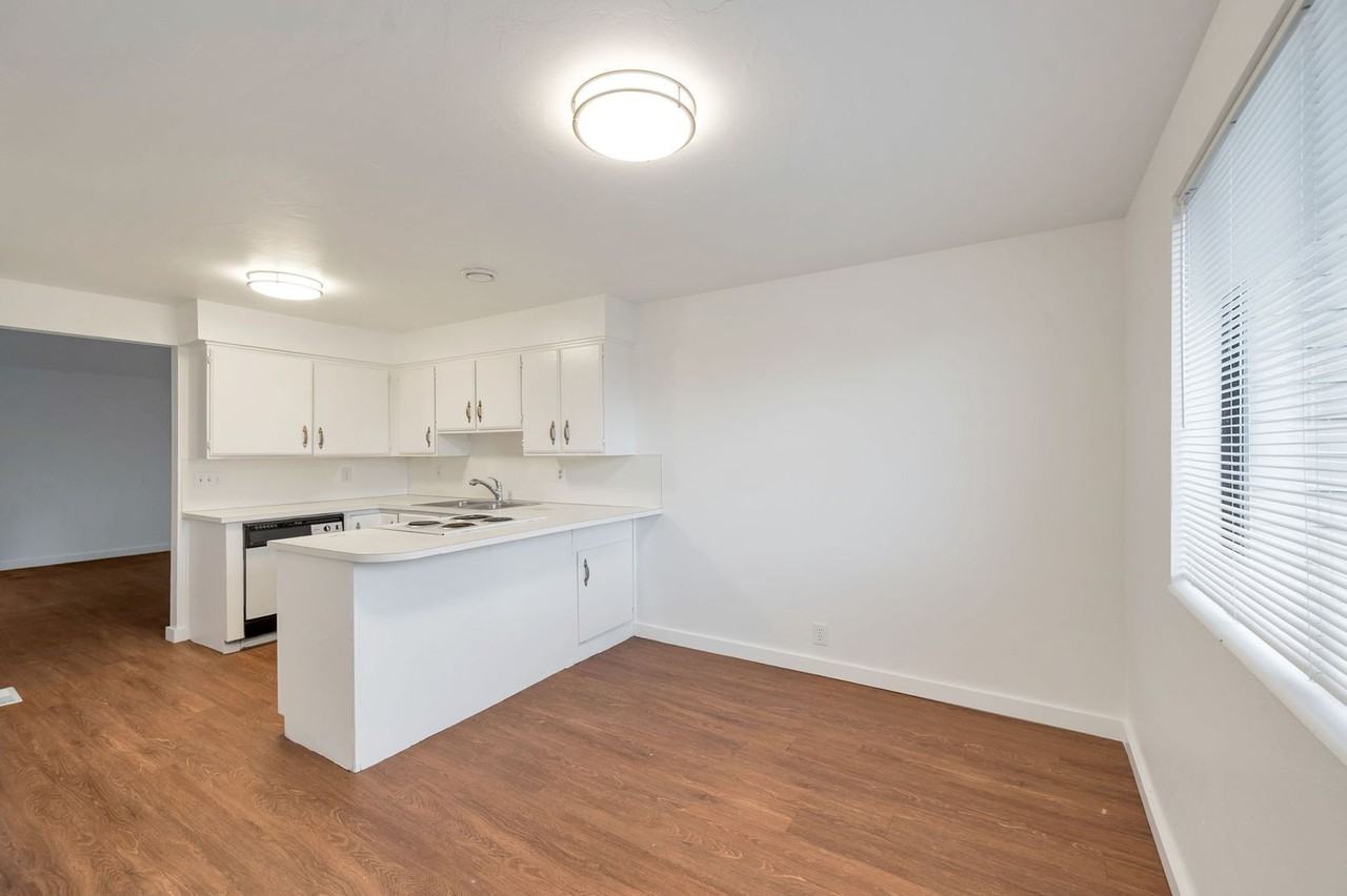 5643 W 3980 S - Photo 4 of 17