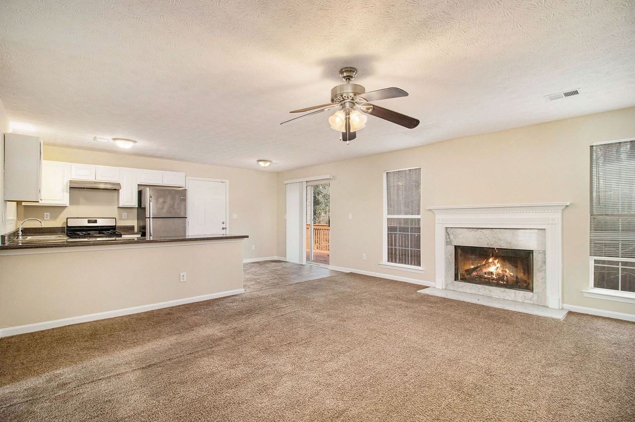 5410 Rock Springs Rd - Photo 3 of 19