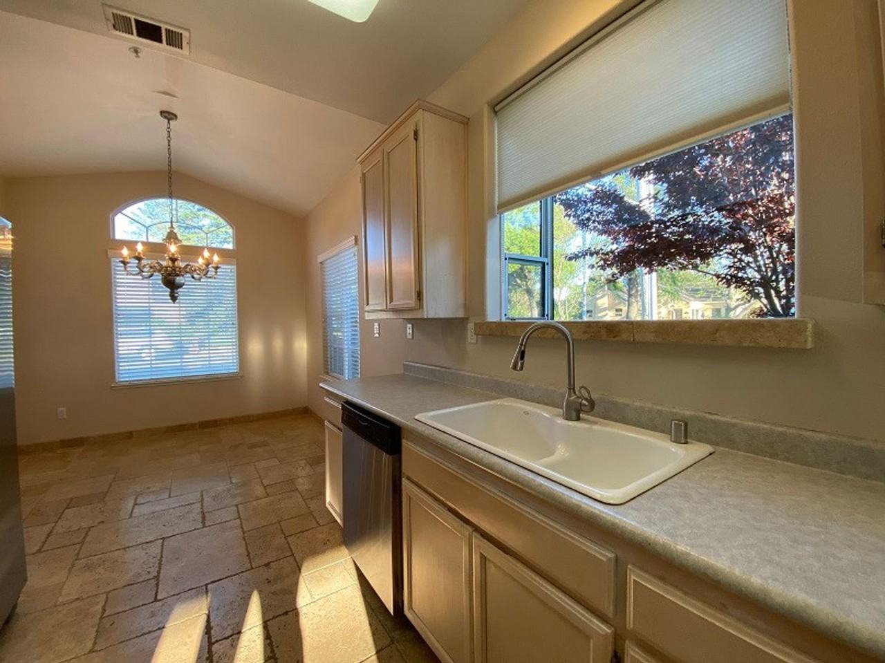 7 Michael Way - Photo 6 of 19