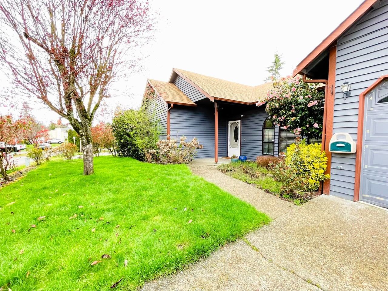 21828 Se 269th St - Photo 2 of 31