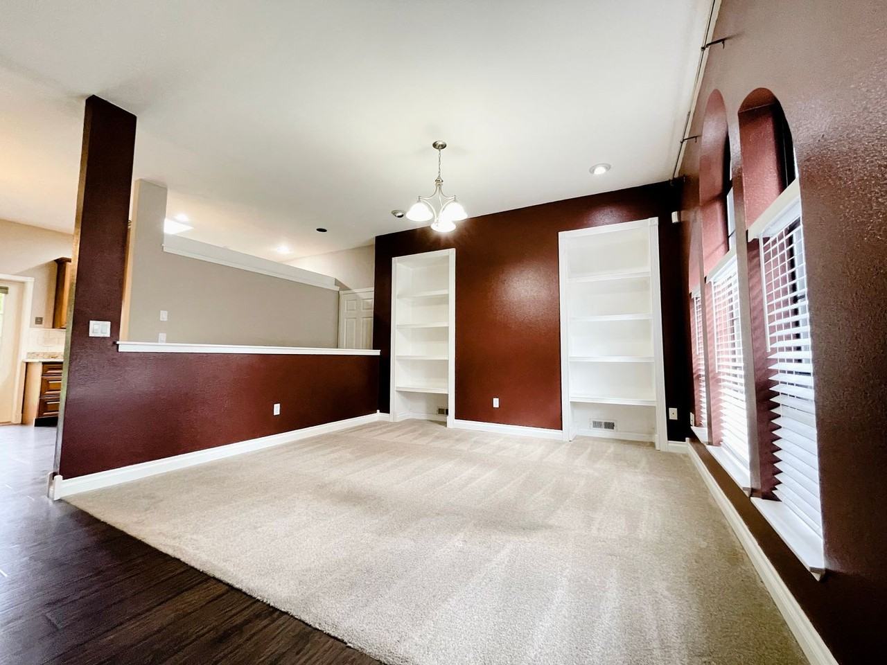 21828 Se 269th St - Photo 3 of 31