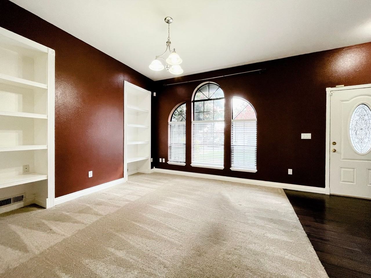 21828 Se 269th St - Photo 5 of 31