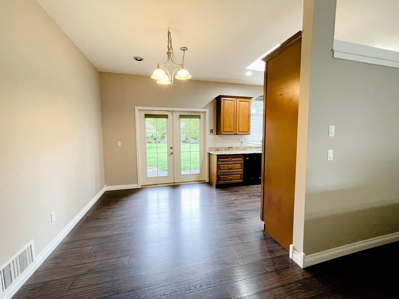 21828 Se 269th St - Photo 7 of 31