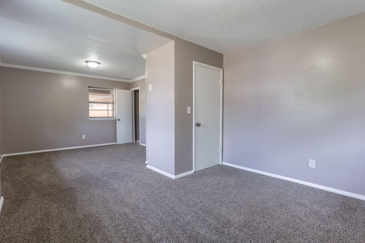 648 Moraine Ave - Photo 6 of 7