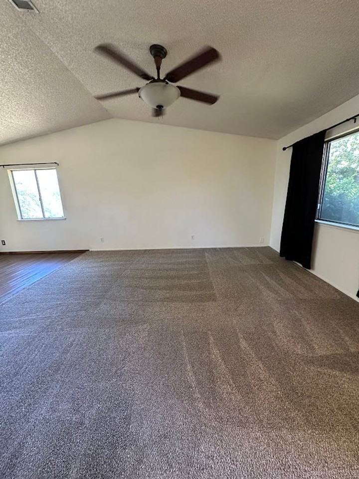 5391 Stonethrow Ct - Photo 5 of 23