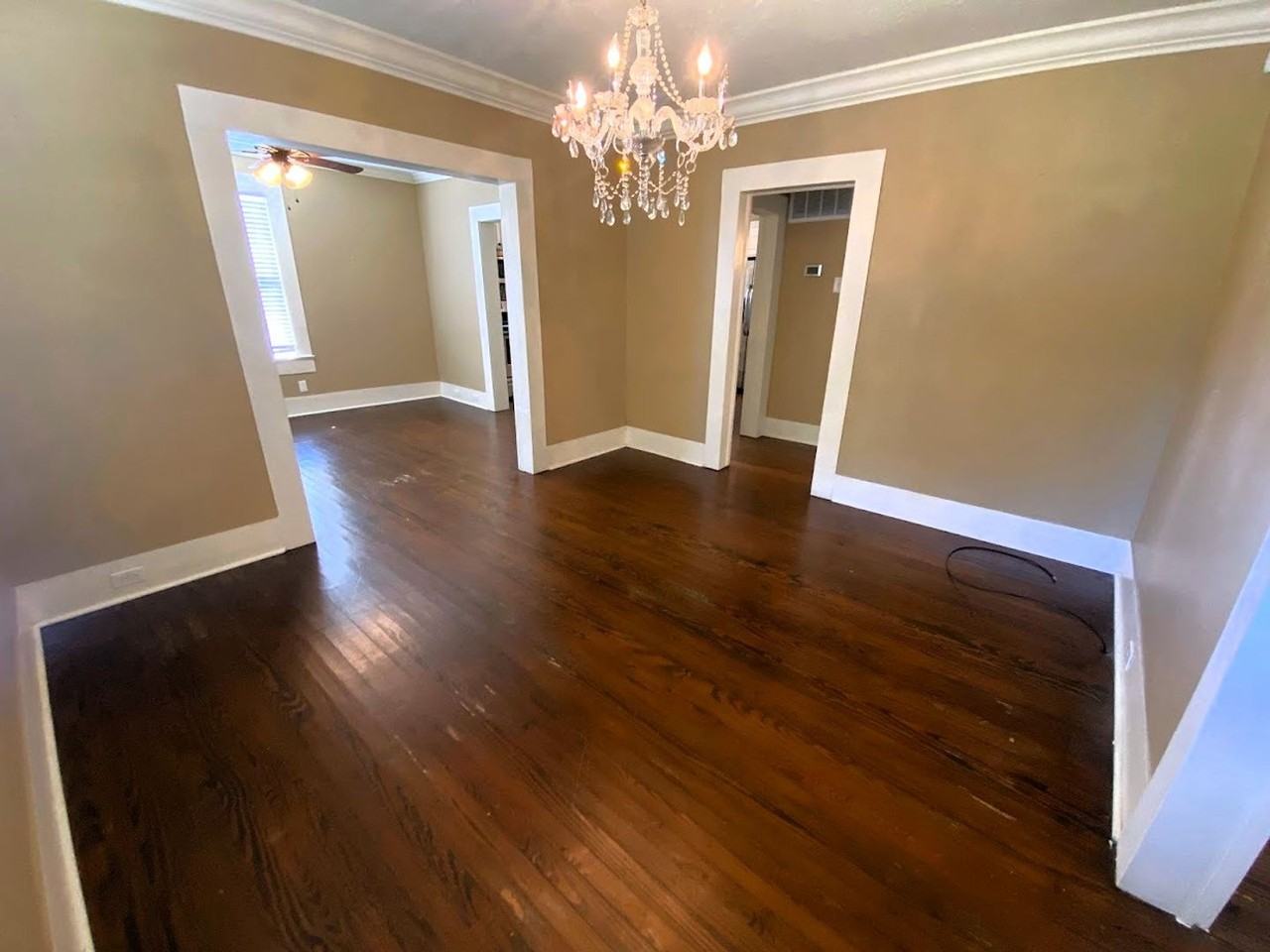 628 Division St - Photo 4 of 21