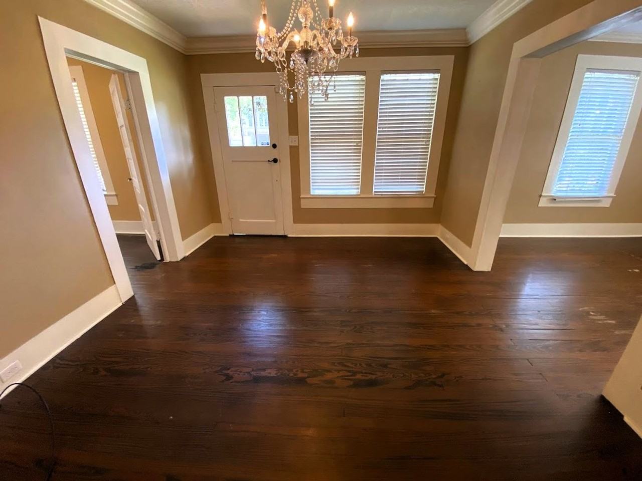 628 Division St - Photo 6 of 21