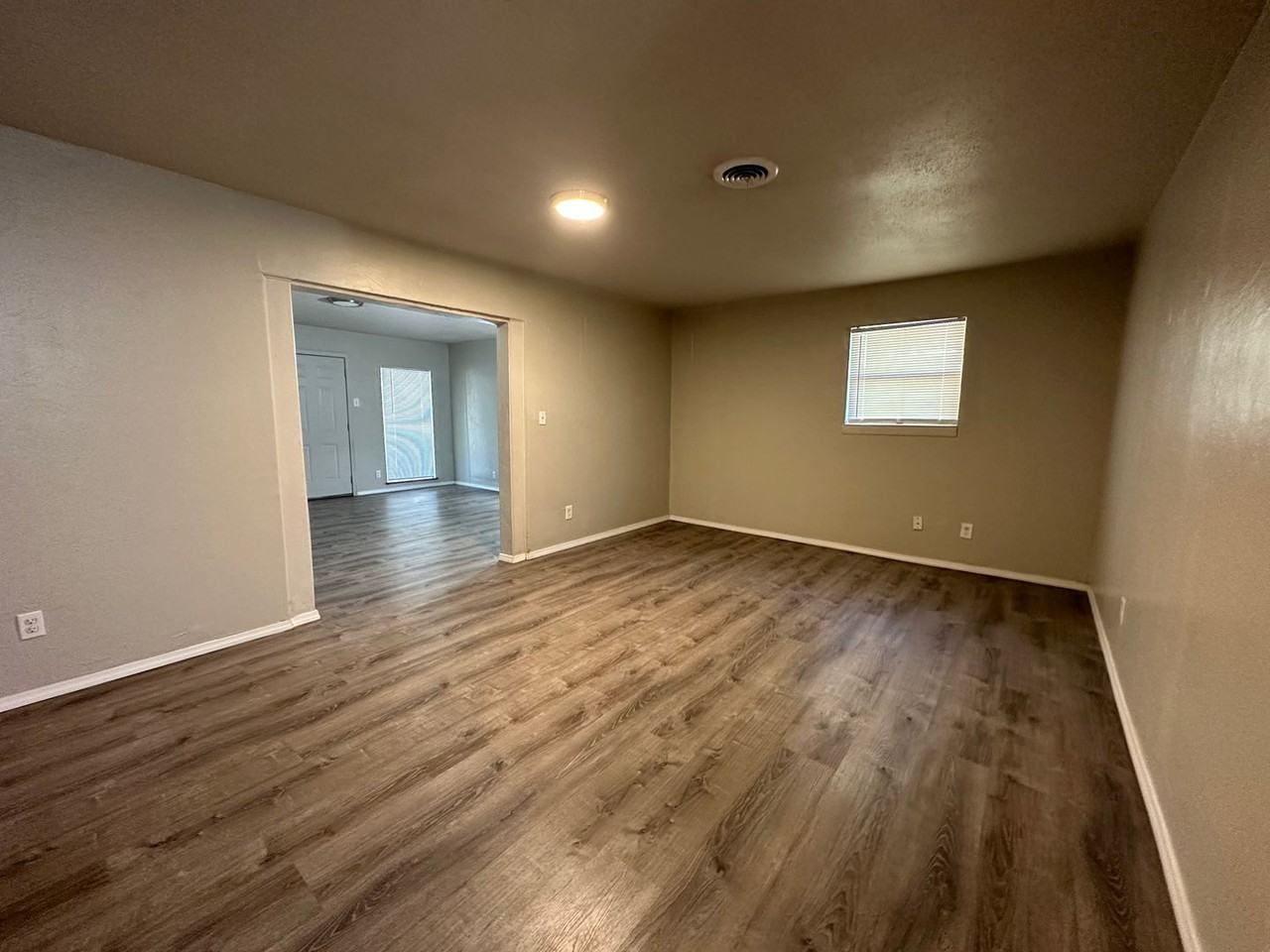 2641 Sw 57th St - Photo 7 of 24