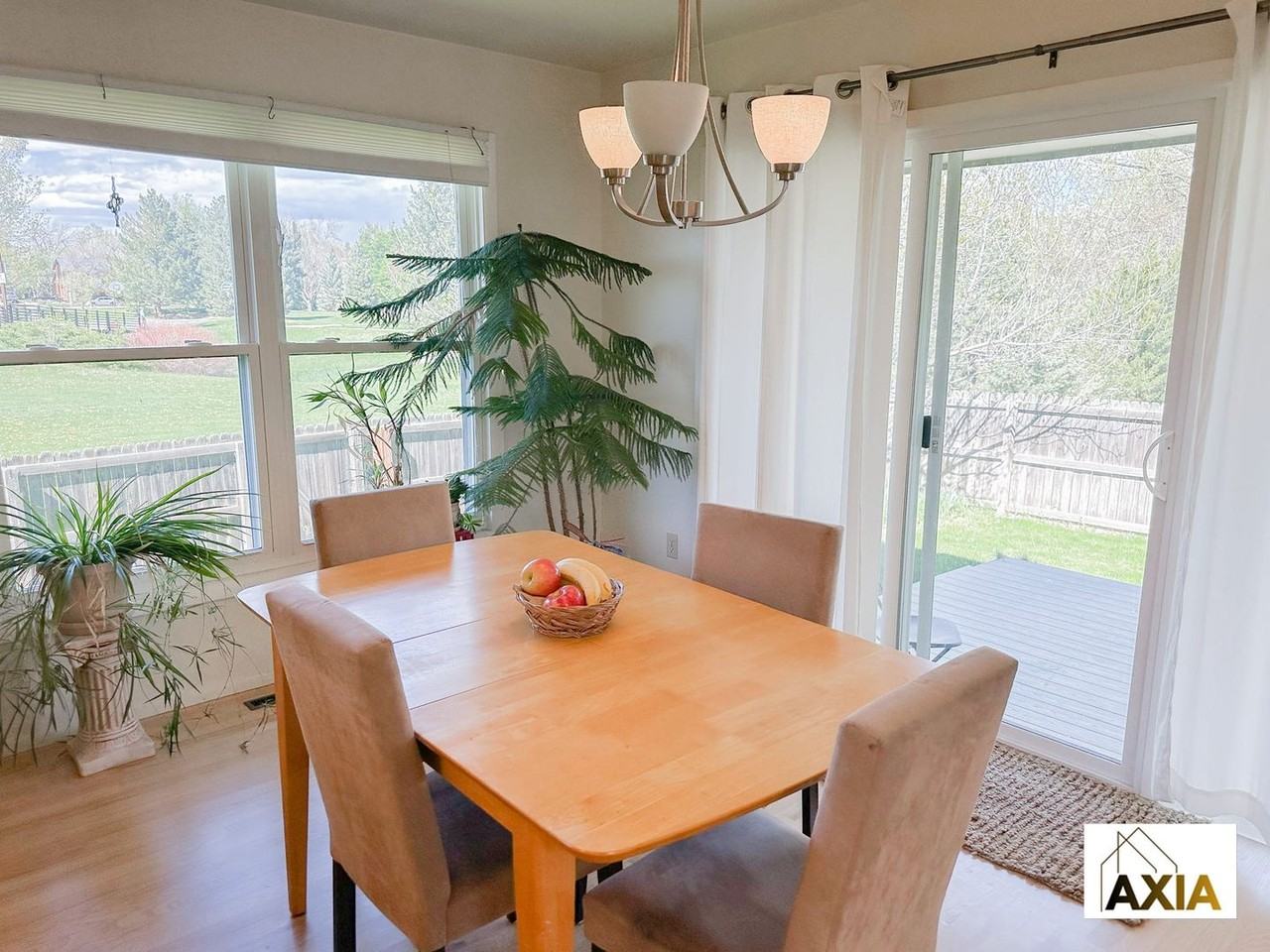 2545 Juniper Ave - Photo 4 of 15