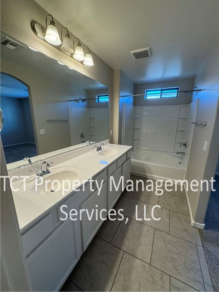 5225 E Enid Ave #117 - Photo 7 of 13