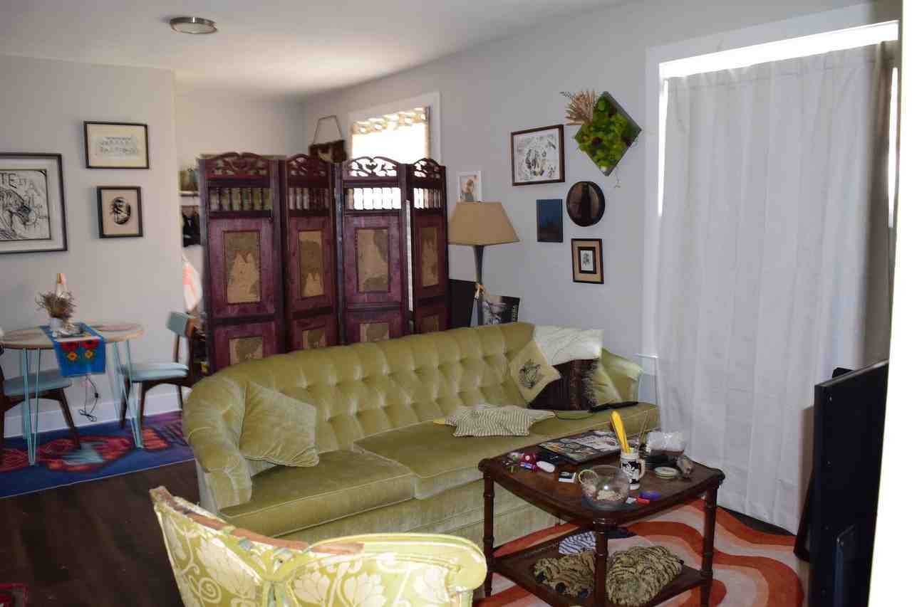 2416 Barton Ave - Photo 2 of 3