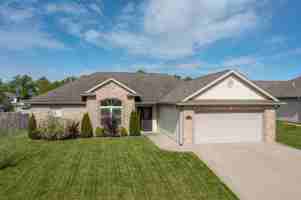 featured image of 3403 Birdsong Ln