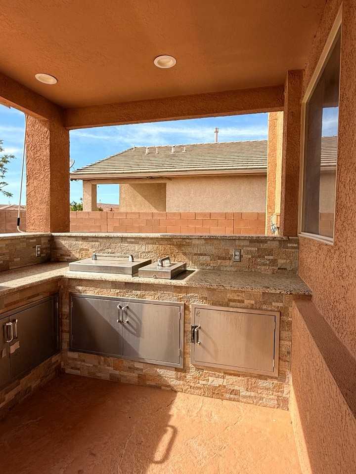 2148 Vista De Colinas Dr Se - Photo 5 of 20