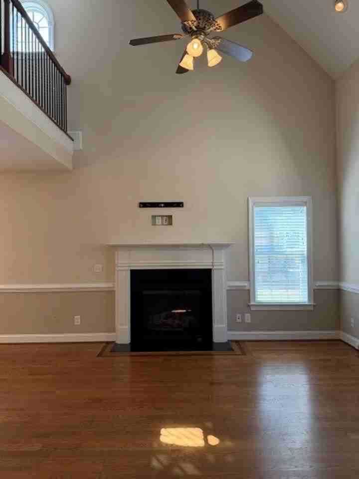 208 Laurel Dr - Photo 7 of 41