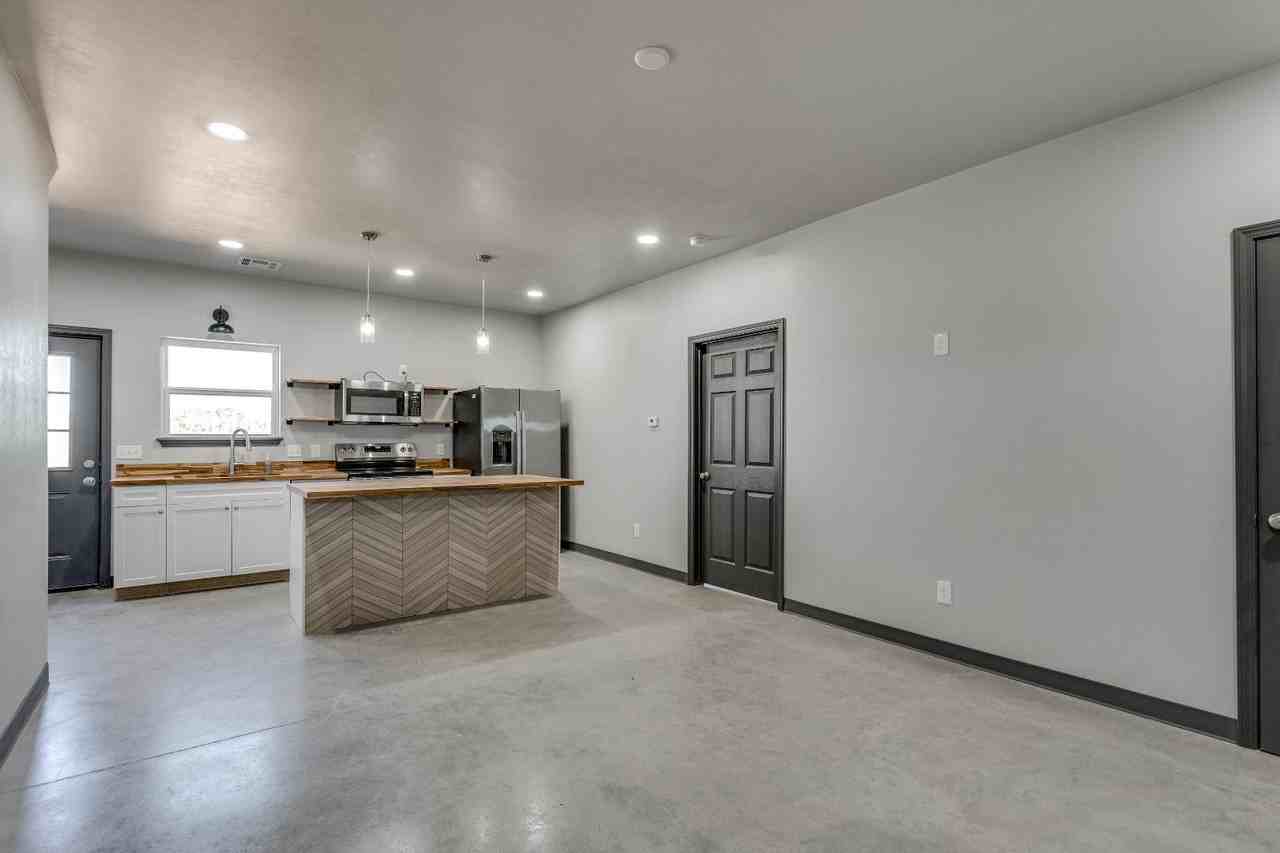 12571 Highway 77 - Photo 2 of 50