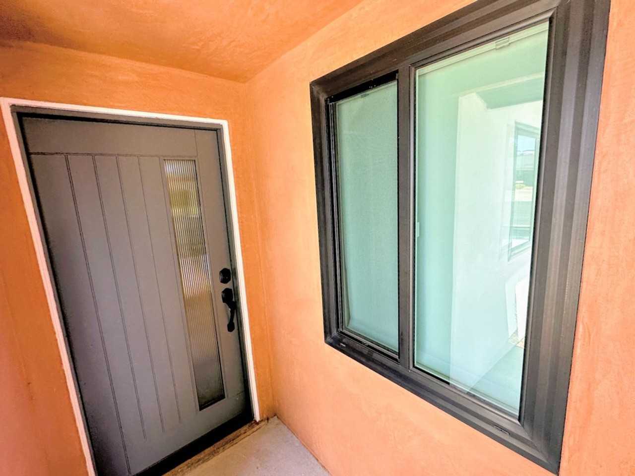 6722 Hesperia Ave - Photo 2 of 18