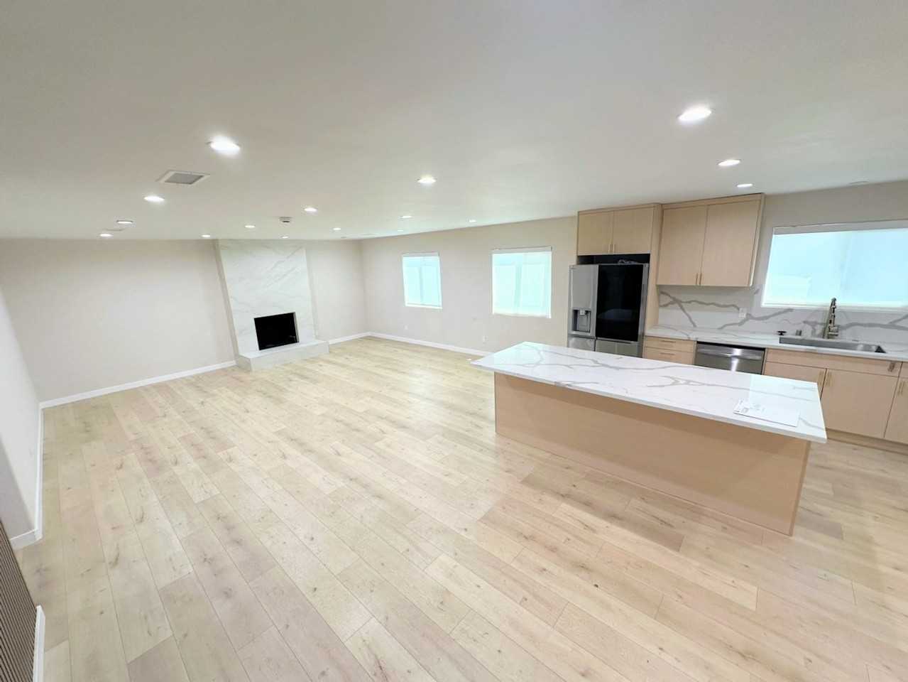 6722 Hesperia Ave - Photo 3 of 18