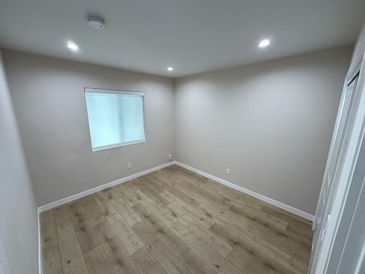 6722 Hesperia Ave - Photo 6 of 18