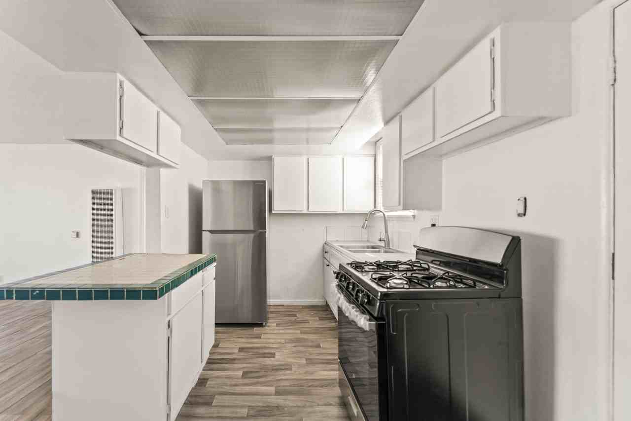 956 E Imperial Hwy - Photo 4 of 15