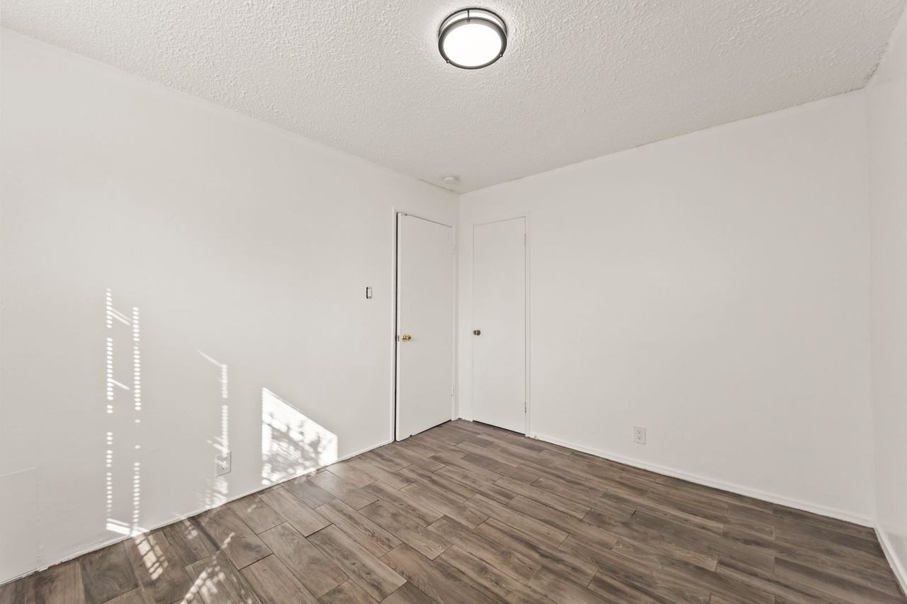 956 E Imperial Hwy - Photo 5 of 15