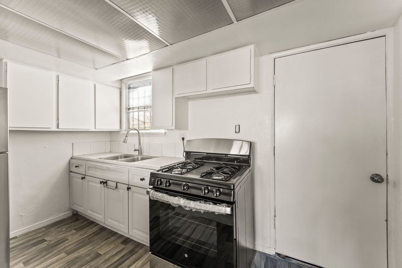 956 E Imperial Hwy - Photo 6 of 15