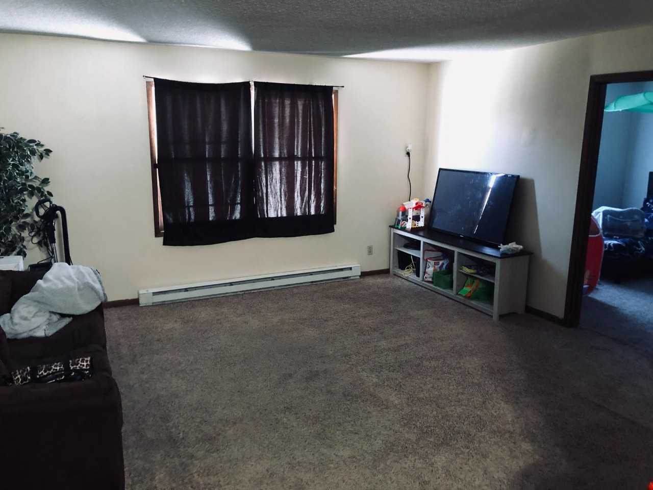 320 Micheels Ln - Photo 2 of 5