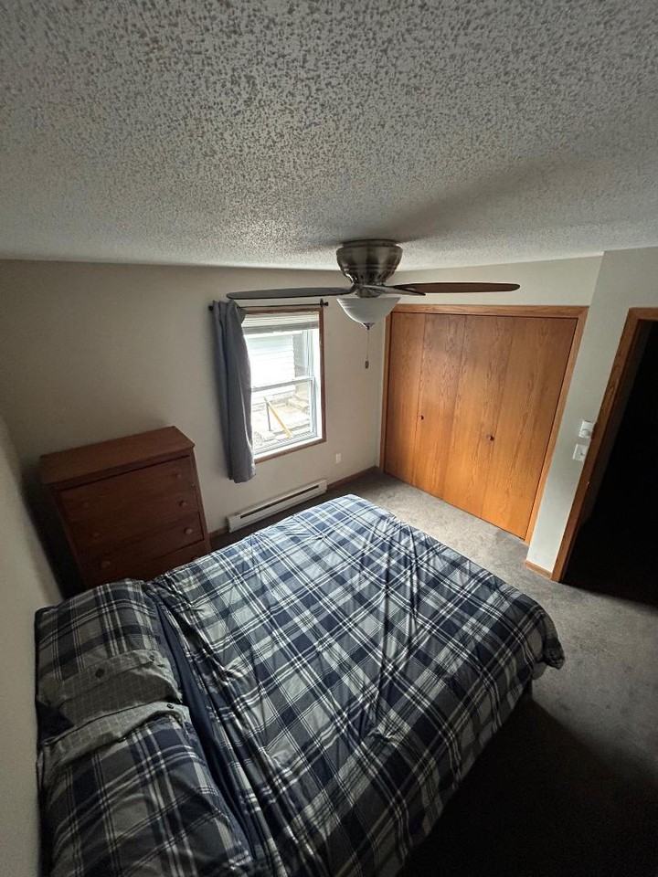 320 N 2nd St - Photo 6 of 10