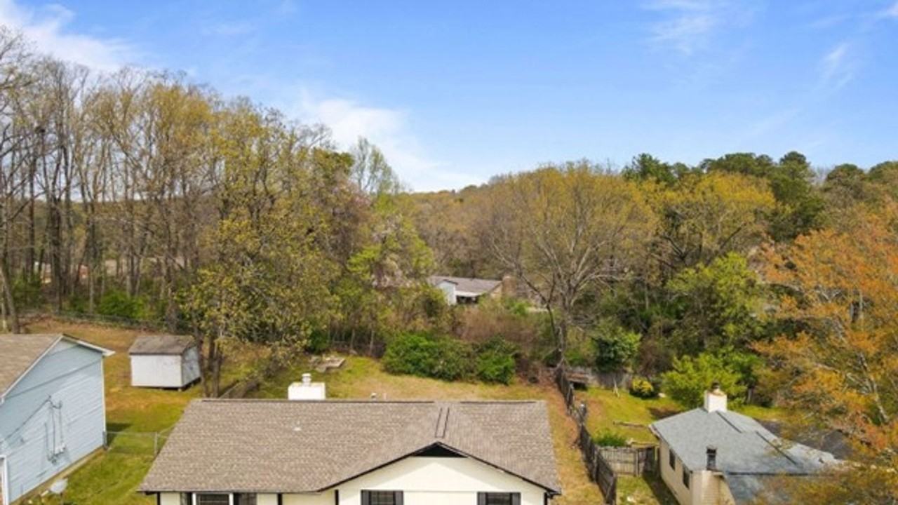 1748 Sonia Dr - Photo 5 of 15