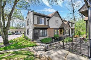 featured image of 1391 Country Side Dr