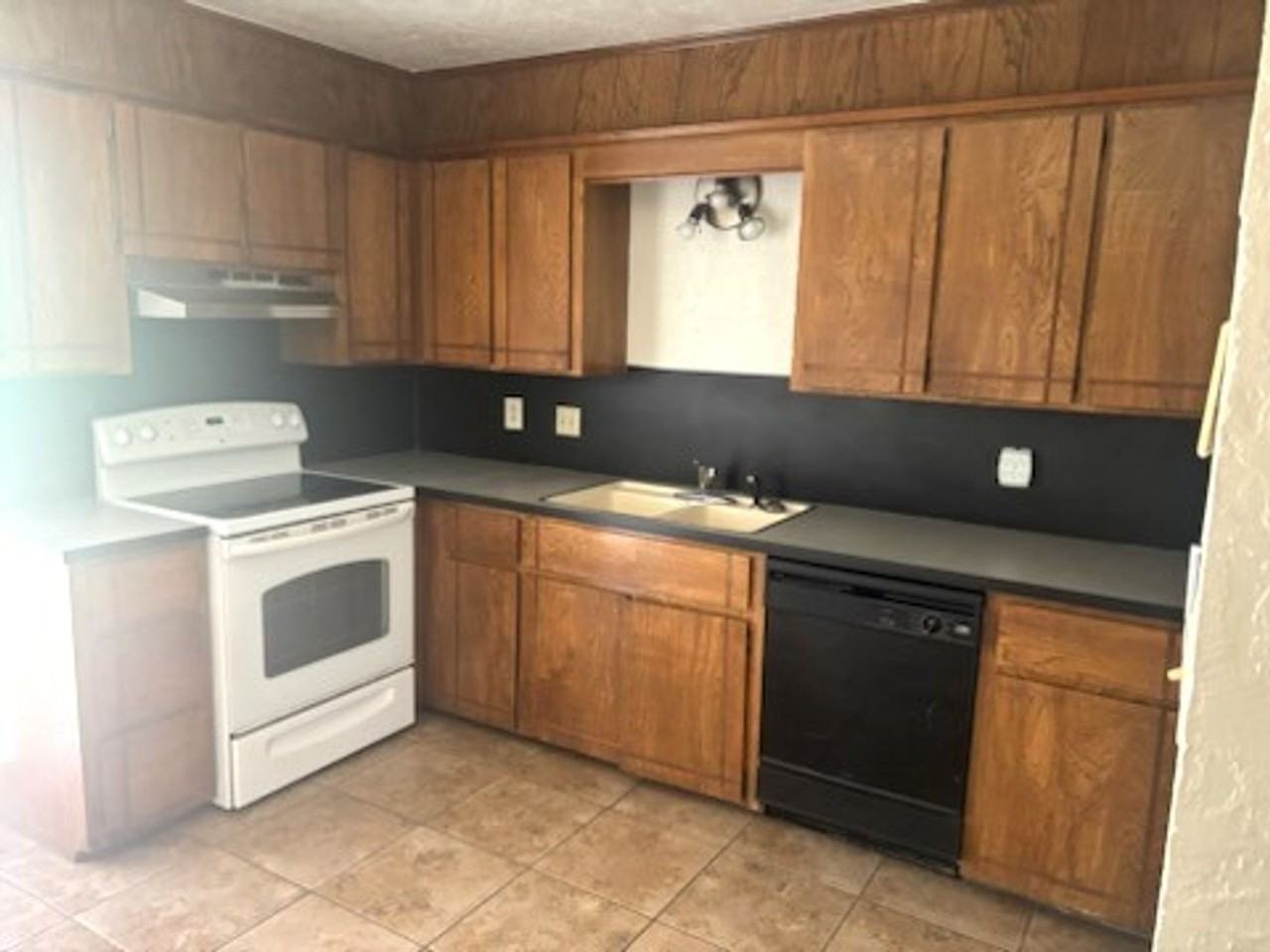 2903 Ne Tortoise Dr #B - Photo 4 of 12