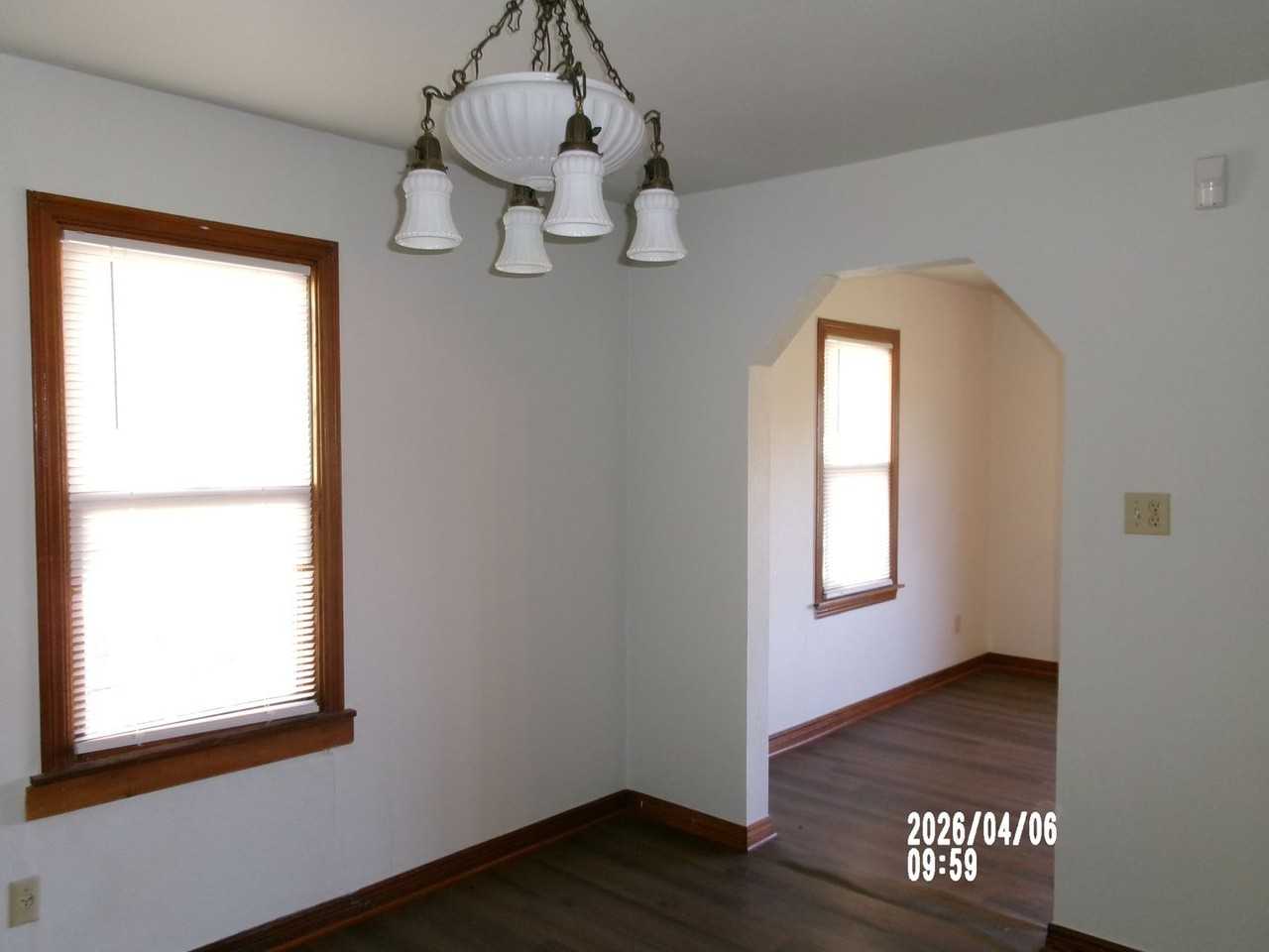 2112 Sw A Ave - Photo 3 of 38