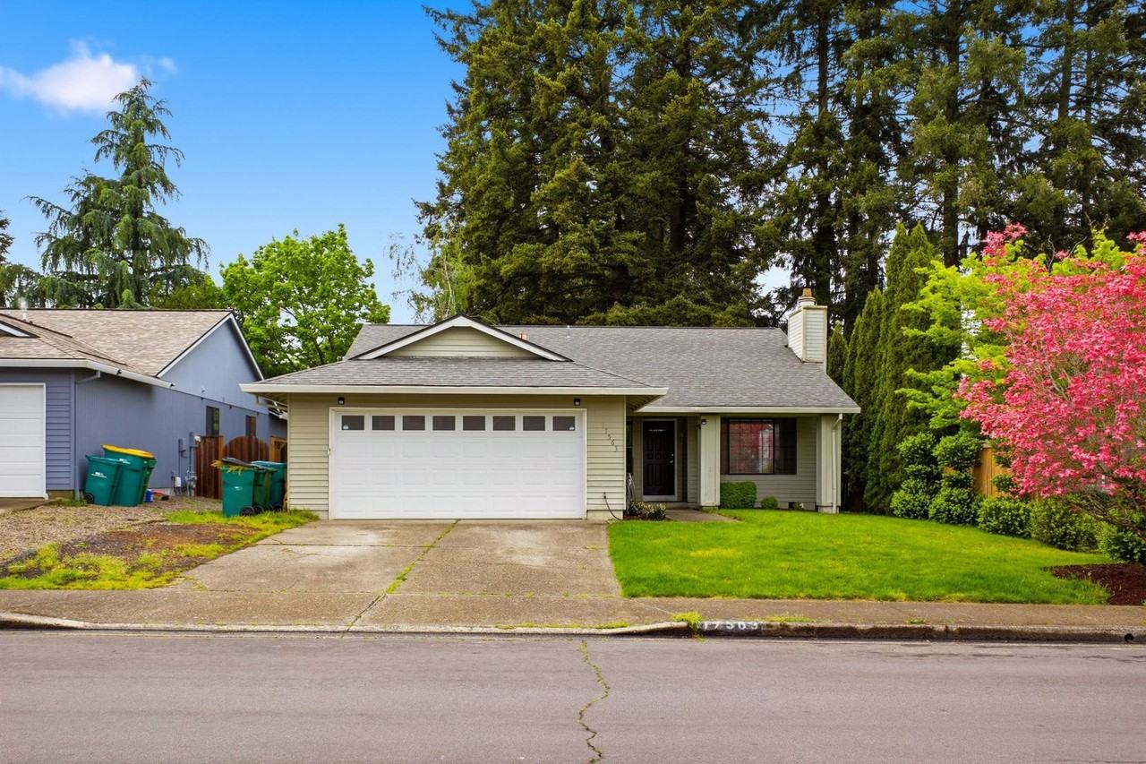 17563 Sw Granada Dr - Photo 4 of 46