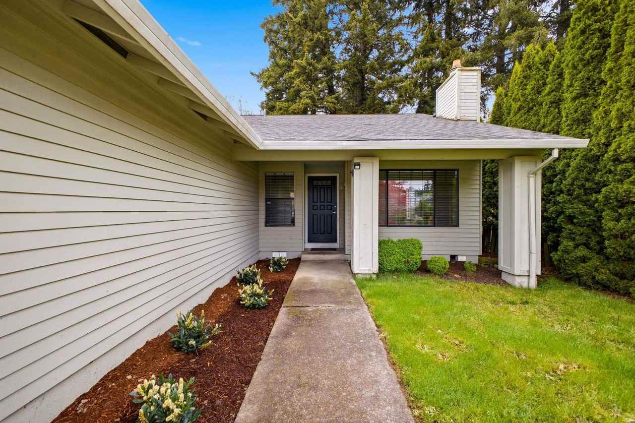 17563 Sw Granada Dr - Photo 6 of 46