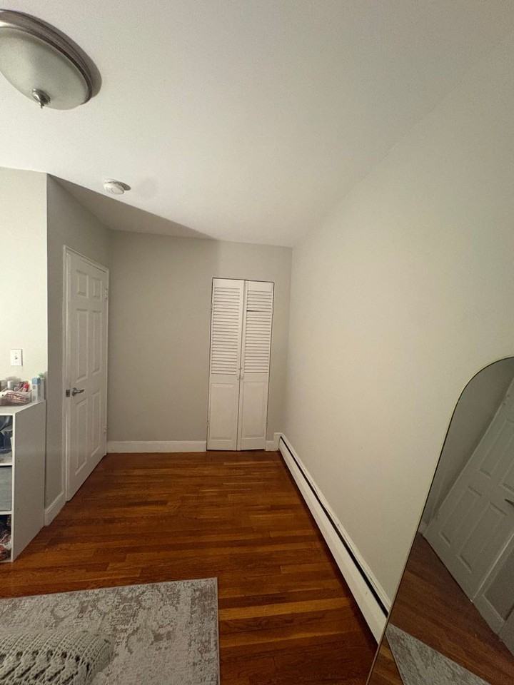 59 Selkirk Rd - Photo 4 of 9
