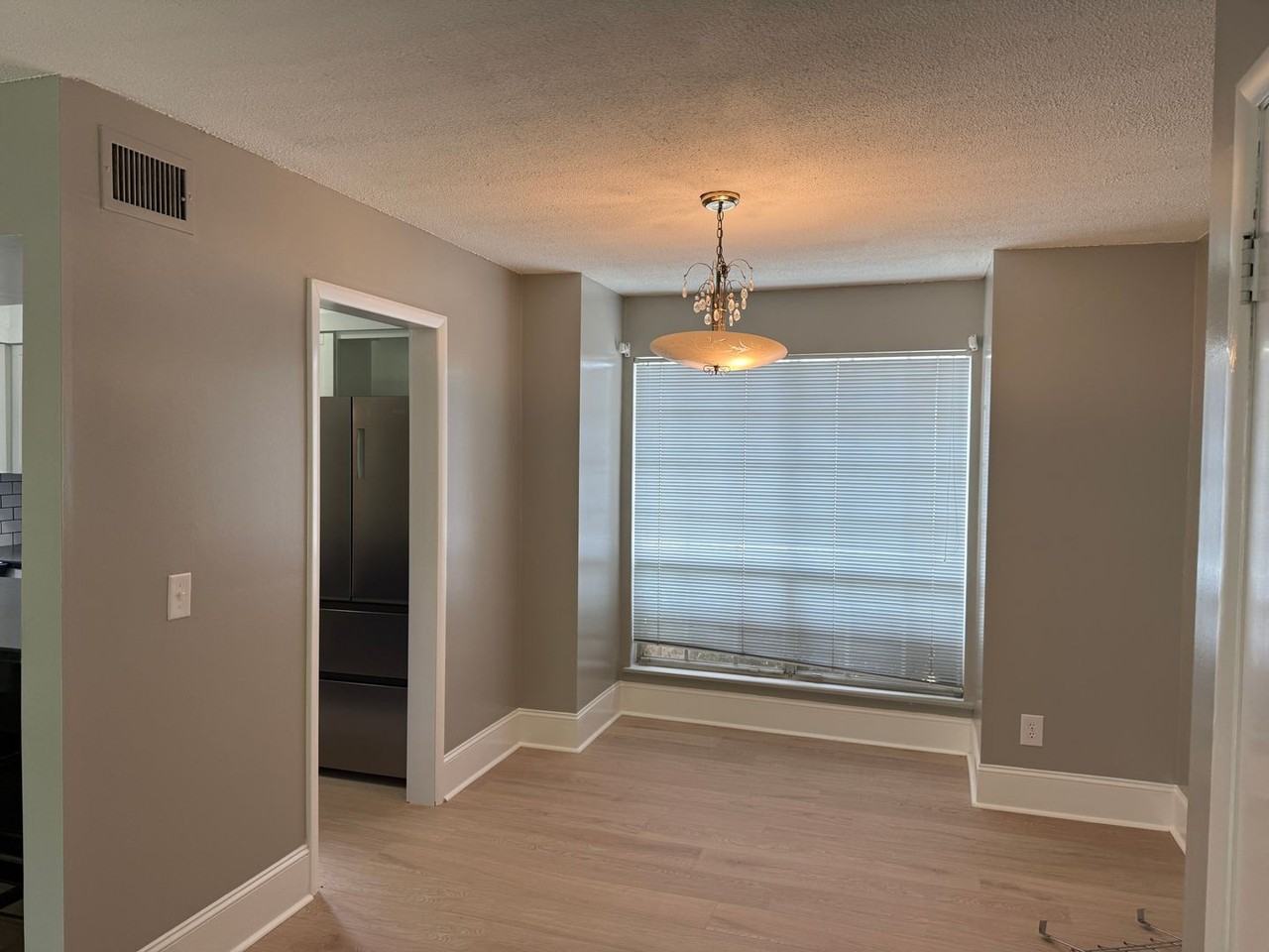 3600 3600 chateau P125 - Photo 3 of 18