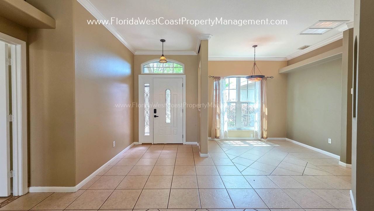 6004 61st St E - Photo 3 of 43