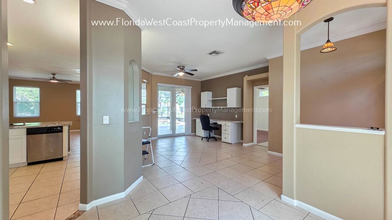 6004 61st St E - Photo 7 of 43