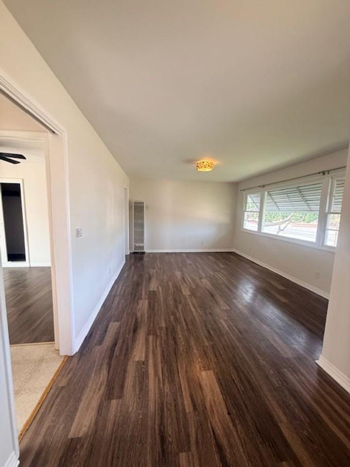 1155 Connecticut St - Photo 5 of 17