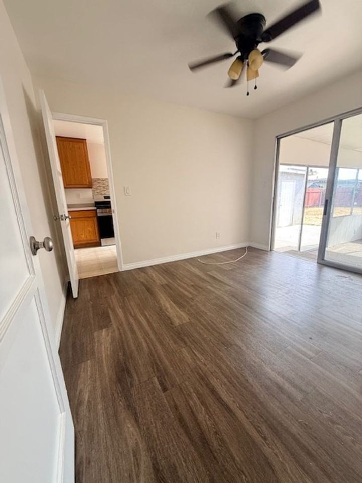 1155 Connecticut St - Photo 6 of 17