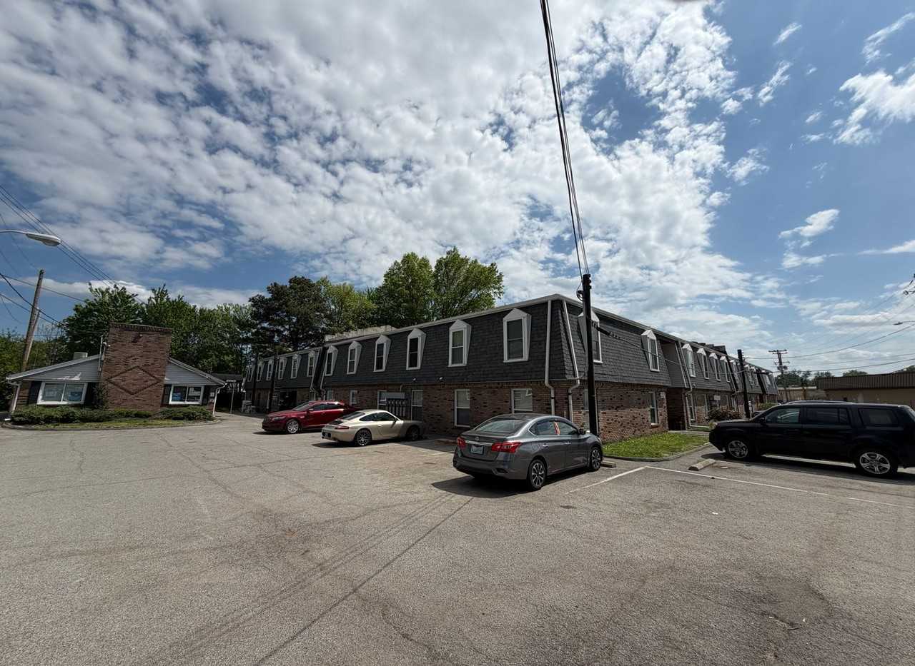 421 Poplar Level Ct #112 - Photo 3 of 10